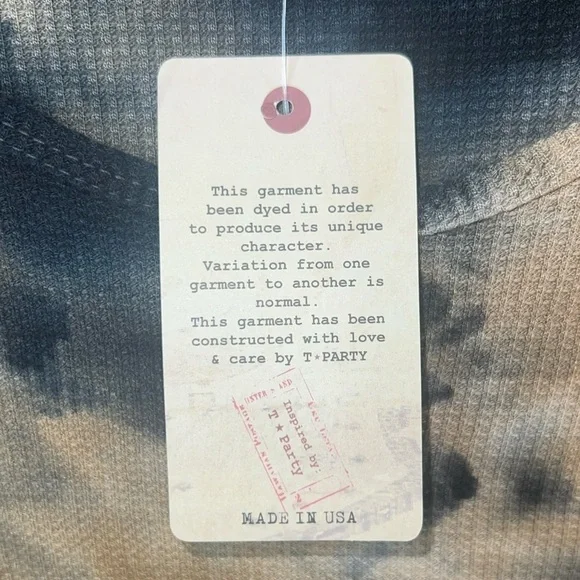 Hooded oversized T Party T - Picture 2 of 3